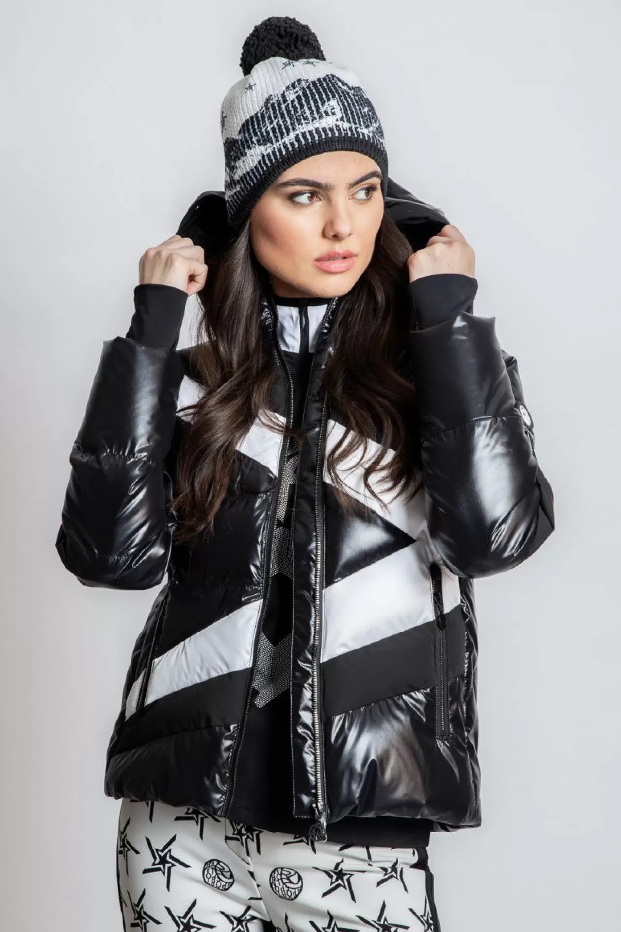 daunenjacke_im_colourblockeffekt_3.webp Daunen-Jacke Im Colour-Block-Effekt^Sportalm Outlet