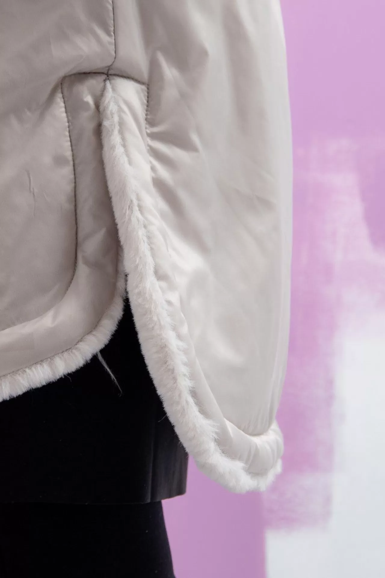 wendecape_mit_fellimitat_7.webp Wende-Cape Mit Fellimitat^Sportalm Outlet