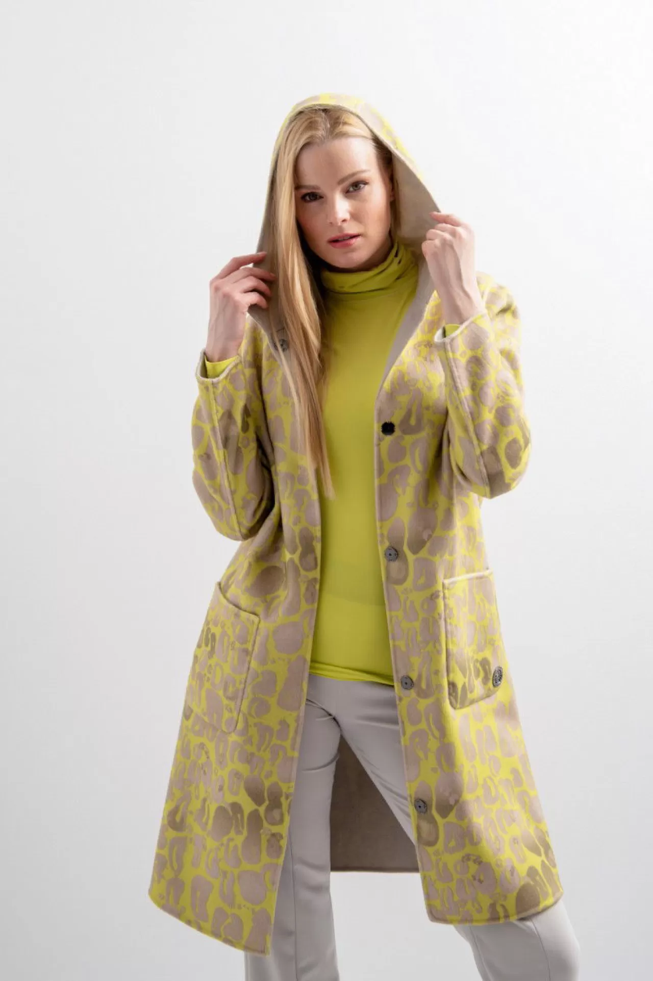 wendemantel_mit_kapuze_3.webp Wendemantel Mit Kapuze^Sportalm Online