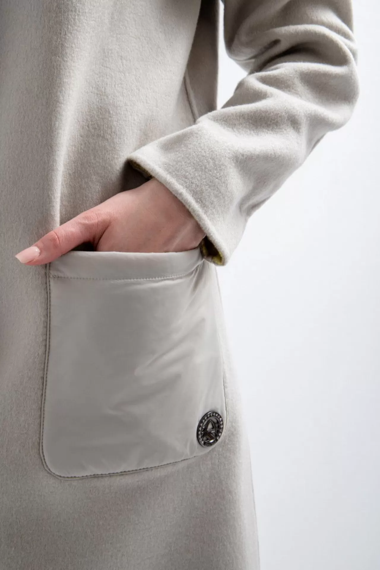 wendemantel_mit_kapuze_6.webp Wendemantel Mit Kapuze^Sportalm Online